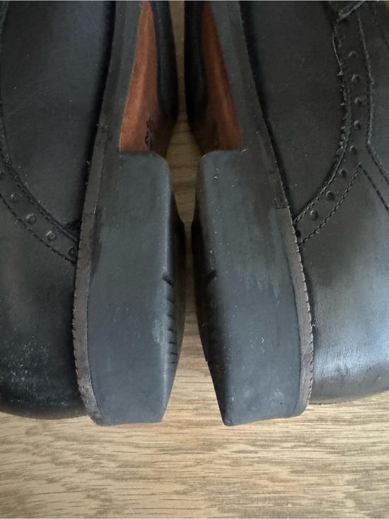 Johnston & Murphy Men\'s Black Loafers 9